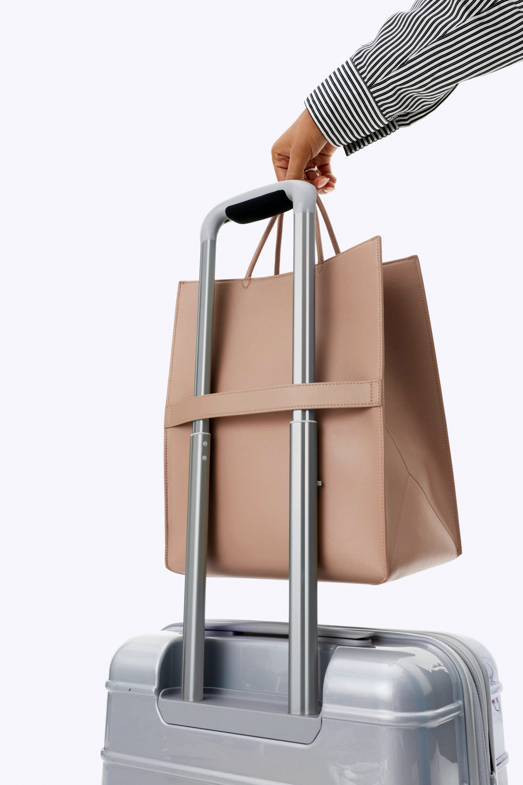 BÉIS x Chipotle The To Go Bag in Kraft Brown - Image 8