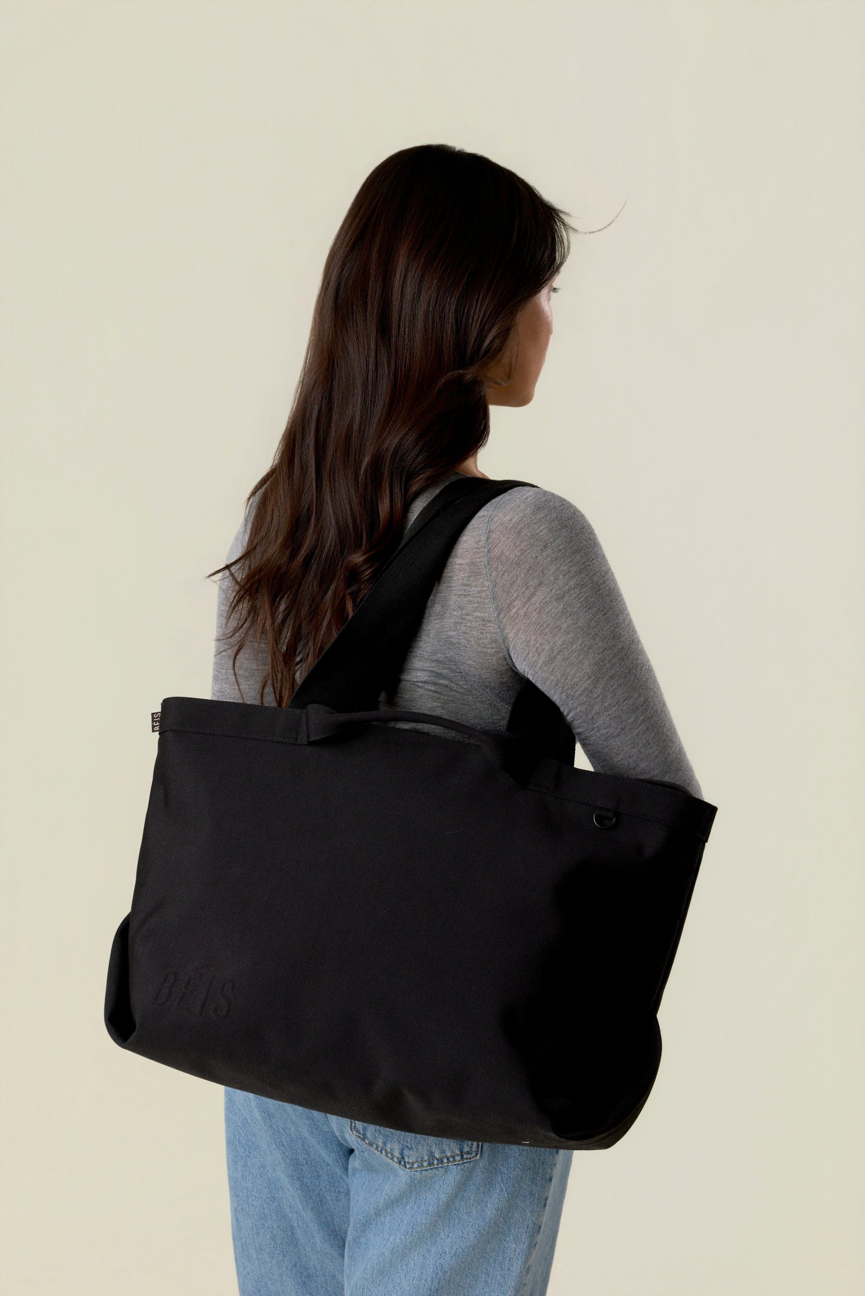 The Travel Tote in Black - Image 4