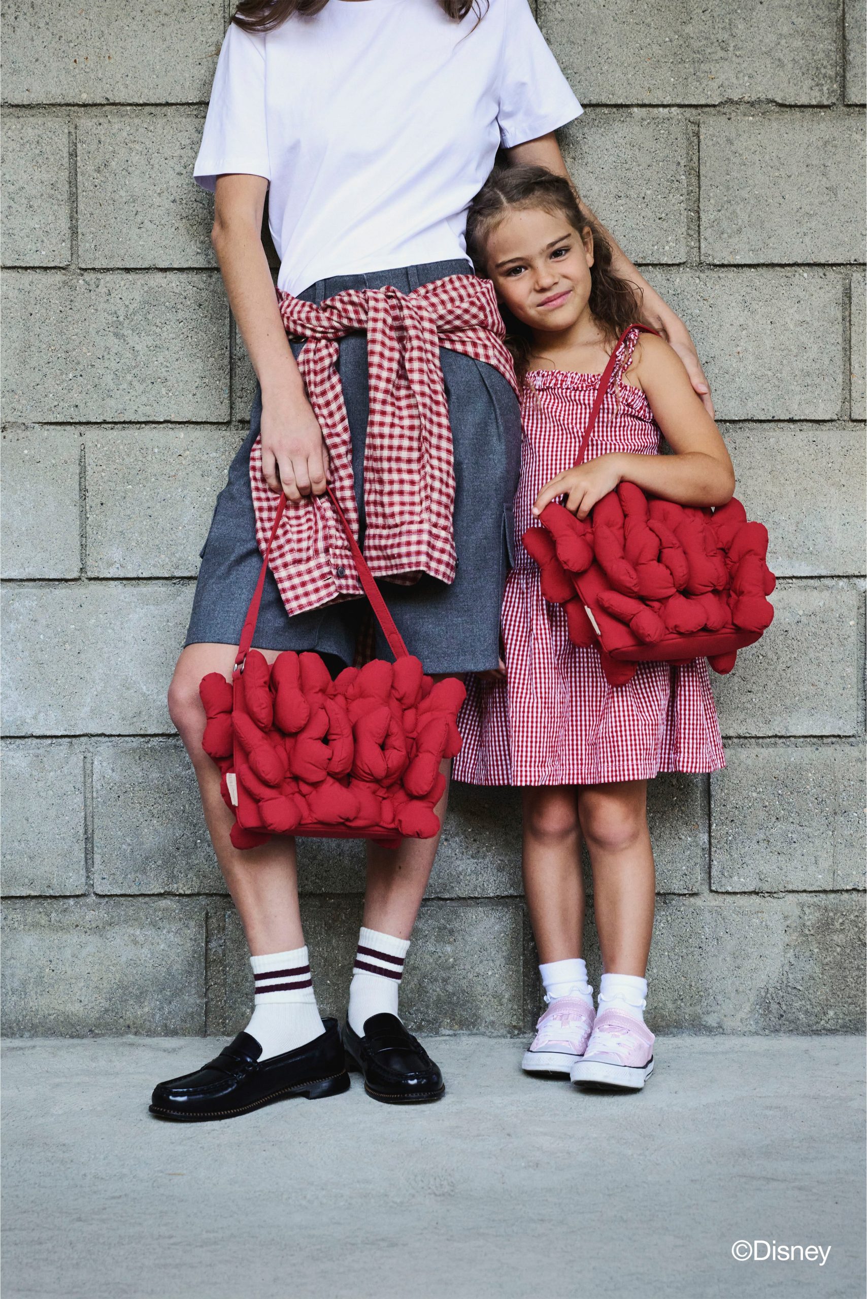 The Minnie Bow Handbag in Mickey Mouse Red - Image 2