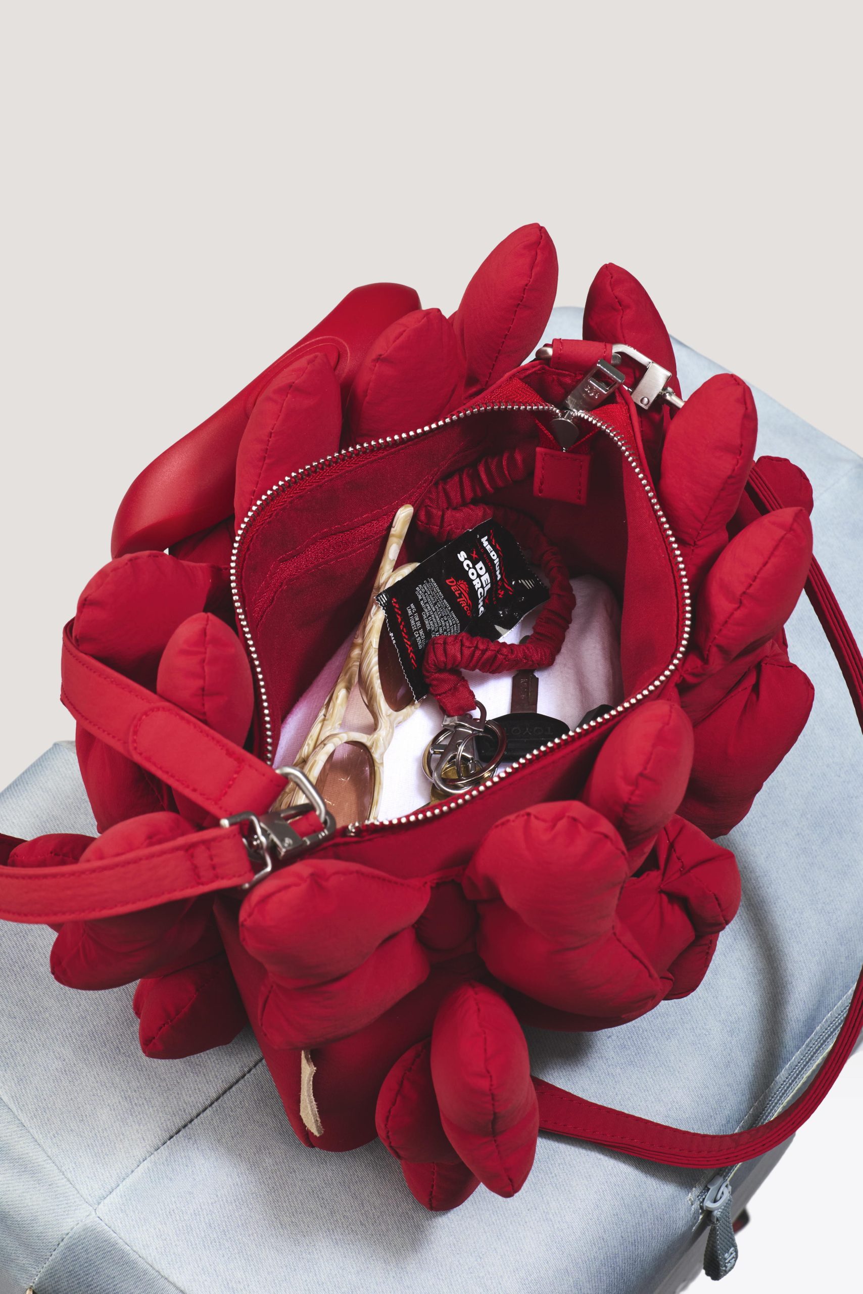 The Minnie Bow Handbag in Mickey Mouse Red - Image 3