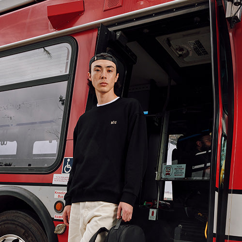 The Sweatshirt in Black - Image 13